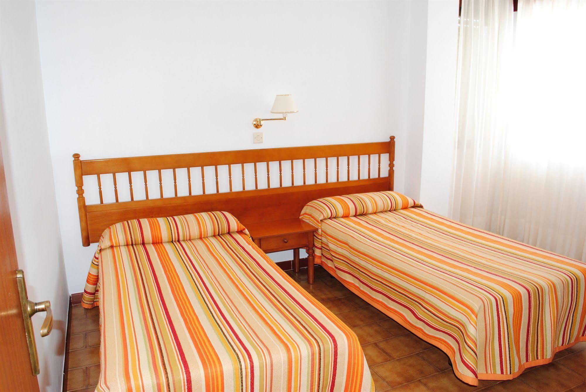 Apartamentos Suaces 노하 외부 사진